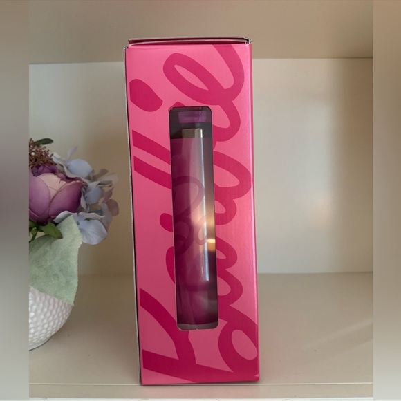 🎉LAST CHANCE🎉LAST CHANCE Limited edition Stanley
BARBIE ICON 30 OZ QUENCHER - Picture 6 of 13